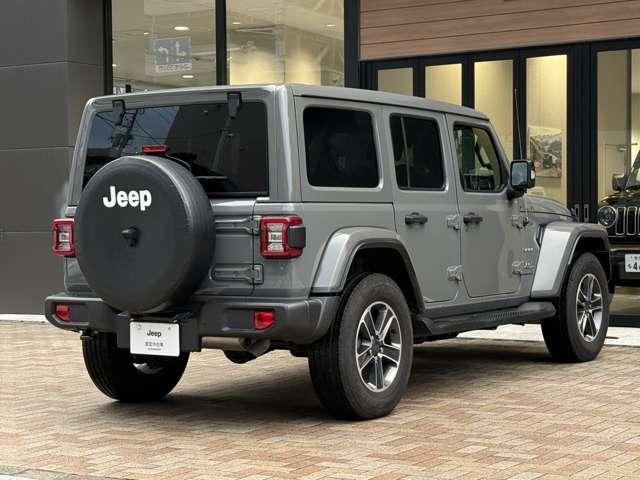 ジープ・ラングラーアンリミテッド サハラ パワートップ ワンオーナー 認定中古車 スカイワンタッチモデル ディスプレイ型ドライブレコーダー 全国300台 禁煙車(11枚目)