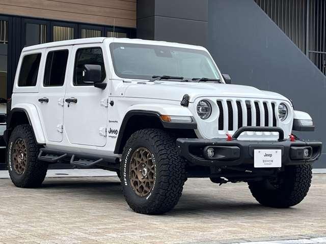 ジープ・ラングラーアンリミテッド サハラ 認定中古車 ルビコンバンパー スチールサイドステップ 1インチリフトアップ 社外17インチアルミホイール BFグットリッチ・オールテレーン285/70/R17 純正ドライブレコーダー 禁煙車(10枚目)