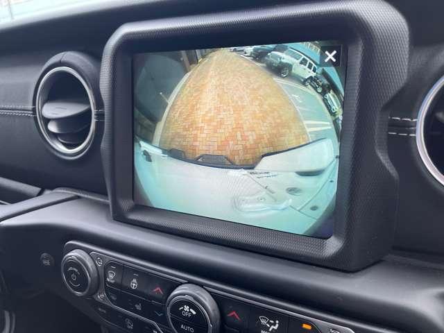 ジープ・ラングラーアンリミテッド サハラ 認定中古車 ルビコンバンパー スチールサイドステップ 1インチリフトアップ 社外17インチアルミホイール BFグットリッチ・オールテレーン285/70/R17 純正ドライブレコーダー 禁煙車(24枚目)