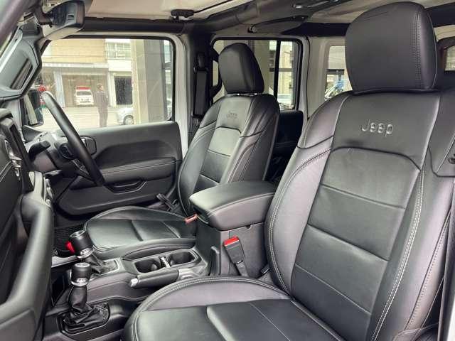 ジープ・ラングラーアンリミテッド サハラ 認定中古車 ルビコンバンパー スチールサイドステップ 1インチリフトアップ 社外17インチアルミホイール BFグットリッチ・オールテレーン285/70/R17 純正ドライブレコーダー 禁煙車(28枚目)