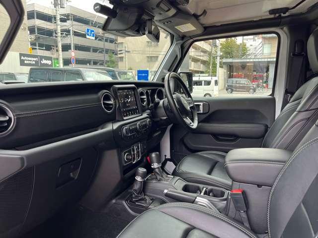 ジープ・ラングラーアンリミテッド サハラ 認定中古車 ルビコンバンパー スチールサイドステップ 1インチリフトアップ 社外17インチアルミホイール BFグットリッチ・オールテレーン285/70/R17 純正ドライブレコーダー 禁煙車(29枚目)