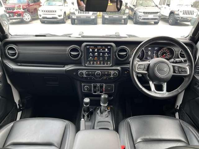 ジープ・ラングラーアンリミテッド サハラ 認定中古車 ルビコンバンパー スチールサイドステップ 1インチリフトアップ 社外17インチアルミホイール BFグットリッチ・オールテレーン285/70/R17 純正ドライブレコーダー 禁煙車(31枚目)