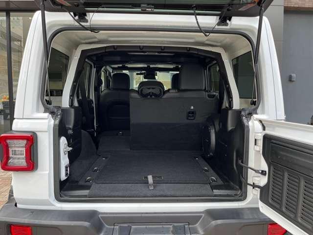 ジープ・ラングラーアンリミテッド サハラ 認定中古車 ルビコンバンパー スチールサイドステップ 1インチリフトアップ 社外17インチアルミホイール BFグットリッチ・オールテレーン285/70/R17 純正ドライブレコーダー 禁煙車(33枚目)