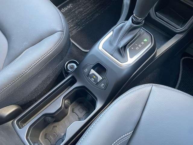 ジープ・レネゲード リミテッド(15枚目)