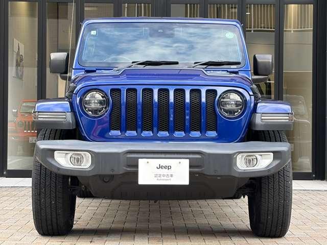 ジープ・ラングラーアンリミテッド サハラ　ワンオーナー　認定中古車　２．０Ｌターボモデル　オーシャンブルーメタリック　テールレンズ・フロントデイライトベゼル　禁煙車（15枚目）