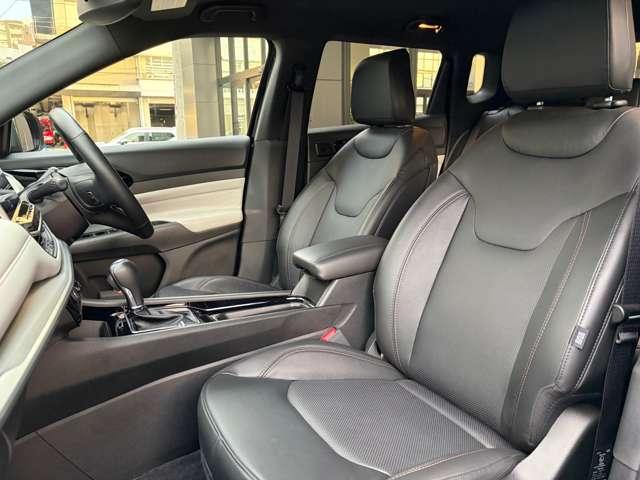 ジープ・コンパス リミテッド ワンオーナー 認定中古車 M6最終モデル専用ホイール 電動リアゲート 禁煙車(28枚目)