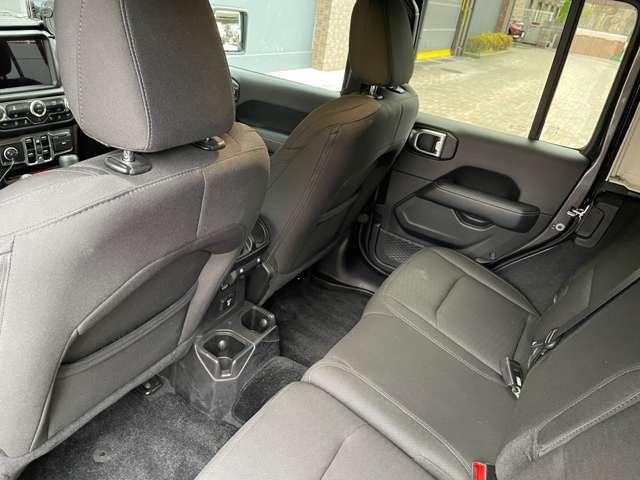 ジープ・ラングラーアンリミテッド サハラ　認定中古車　ジャオス２本出しマフラー　社外１７インチＡＷ　ＢＦグットリッチＫＯ２（２７５／７０／Ｒ１７）　ルビコンフロントバンパー　禁煙車（35枚目）