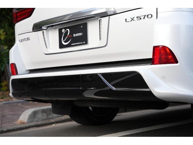 ＬＸ ＬＸ５７０　法人ワンオーナー車　顧客様買取車　マークレビンソンサウンド　リヤエンターテイメント　５人乗り仕様　ＴＲＤフロントグリル＆スポイラー　ＴＲＤリヤバンパースポイラー　ＴＲＤ２１インチ鍛造ホイール有（30枚目）