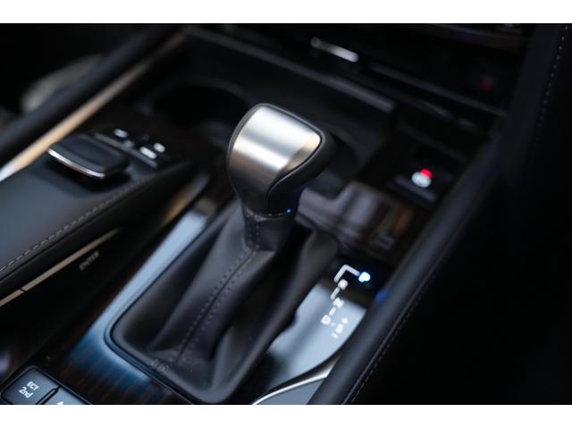ＬＸ ＬＸ５７０　法人ワンオーナー車　顧客様買取車　マークレビンソンサウンド　リヤエンターテイメント　５人乗り仕様　ＴＲＤフロントグリル＆スポイラー　ＴＲＤリヤバンパースポイラー　ＴＲＤ２１インチ鍛造ホイール有（48枚目）