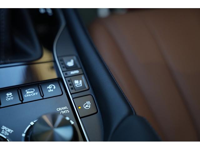 ＬＸ ＬＸ５７０　法人ワンオーナー車　顧客様買取車　マークレビンソンサウンド　リヤエンターテイメント　５人乗り仕様　ＴＲＤフロントグリル＆スポイラー　ＴＲＤリヤバンパースポイラー　ＴＲＤ２１インチ鍛造ホイール有（57枚目）