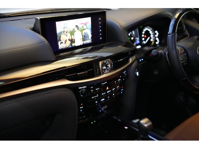 ＬＸ ＬＸ５７０　法人ワンオーナー車　顧客様買取車　マークレビンソンサウンド　リヤエンターテイメント　５人乗り仕様　ＴＲＤフロントグリル＆スポイラー　ＴＲＤリヤバンパースポイラー　ＴＲＤ２１インチ鍛造ホイール有（62枚目）