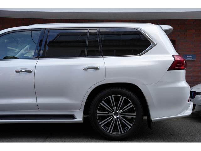 ＬＸ ＬＸ５７０　法人ワンオーナー車　顧客様買取車　マークレビンソンサウンド　リヤエンターテイメント　５人乗り仕様　ＴＲＤフロントグリル＆スポイラー　ＴＲＤリヤバンパースポイラー　ＴＲＤ２１インチ鍛造ホイール有（67枚目）