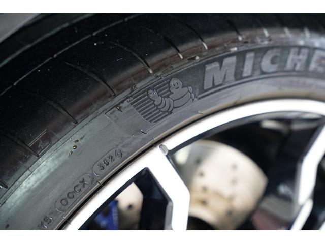 Ｘ３ Ｍ コンペティション　電動パノラマガラスサンルーフ　リヤシートバックレスト　アジャストメント　直列６気筒ツインターボ　メタリックペイント　カーボンインテリアトリム　アクティブベンチレーション　ヘッドアップディスプレイ（14枚目）