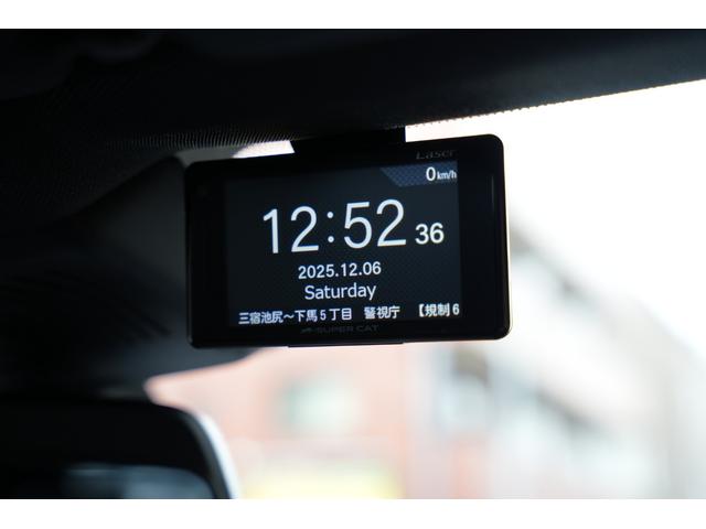 Ｘ３ Ｍ コンペティション　電動パノラマガラスサンルーフ　リヤシートバックレスト　アジャストメント　直列６気筒ツインターボ　メタリックペイント　カーボンインテリアトリム　アクティブベンチレーション　ヘッドアップディスプレイ（15枚目）