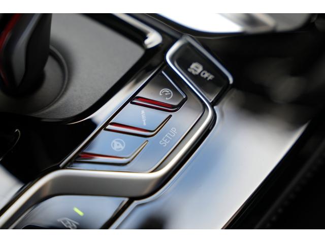 Ｘ３ Ｍ コンペティション　電動パノラマガラスサンルーフ　リヤシートバックレスト　アジャストメント　直列６気筒ツインターボ　メタリックペイント　カーボンインテリアトリム　アクティブベンチレーション　ヘッドアップディスプレイ（57枚目）