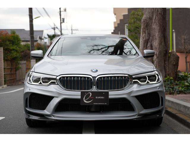 �K���[�W�G�u�������c�J�@�V���[���[���ɓW�����݌ɂ��Ă���܂��B�@���c�J�V���[���[���Z���@�����s���c�J��ʐ��Q���ڂP�P�|�S�@�@�@�@�������������h�b�i��s�����@�p��h�b�j�~��ĂP�����Ɉʒu���Ă���܂�