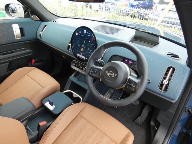 ＭＩＮＩ カントリーマンＳオール４　フェイバード・トリム　Ｍパッケージ　正規認定中古車　保証整備付　弊社試乗車　ナビ　ＥＴＣ　ドラレコ　バックカメラ　電動シート　ハーマンカードン　衝突軽減ブレーキ　アイドリングストップ　障害物ソナー　レーンキープ（25枚目）