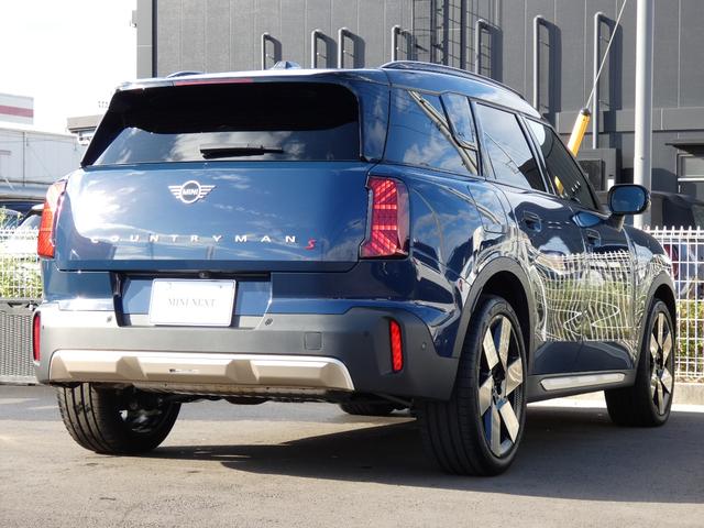 ＭＩＮＩ カントリーマンＳオール４　フェイバード・トリム　Ｍパッケージ　正規認定中古車　保証整備付　弊社試乗車　ナビ　ＥＴＣ　ドラレコ　バックカメラ　電動シート　ハーマンカードン　衝突軽減ブレーキ　アイドリングストップ　障害物ソナー　レーンキープ（2枚目）