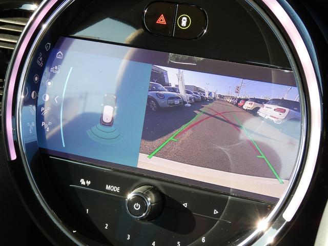 ＭＩＮＩ クーパー　正規認定中古車　保証整備付　ナビ　ＥＴＣ　ドラレコ　バックカメラ　衝突軽減ブレーキ　アイドリングストップ　障害物ソナー　レーンキープ　アクティブクルコン　ＬＥＤライト　純正ホイール（10枚目）