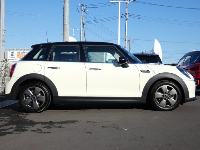 ＭＩＮＩ クーパー　正規認定中古車　保証整備付　ナビ　ＥＴＣ　ドラレコ　バックカメラ　衝突軽減ブレーキ　アイドリングストップ　障害物ソナー　レーンキープ　アクティブクルコン　ＬＥＤライト　純正ホイール（47枚目）