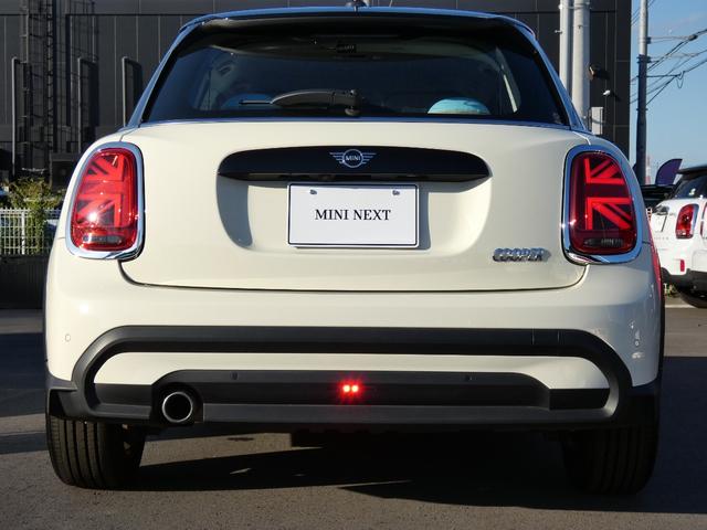 ＭＩＮＩ クーパー　正規認定中古車　保証整備付　ナビ　ＥＴＣ　ドラレコ　バックカメラ　衝突軽減ブレーキ　アイドリングストップ　障害物ソナー　レーンキープ　アクティブクルコン　ＬＥＤライト　純正ホイール（49枚目）