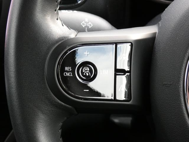 ＭＩＮＩ クーパーＤクロスオーバープレミアム＋Ｐクラシックトリム　正規認定中古車　保証整備付　ナビ　ＥＴＣ　バックカメラ　衝突軽減ブレーキ　アイドリングストップ　障害物ソナー　レーンキープ　アクティブクルコン　ＬＥＤライト　純正ホイール（6枚目）