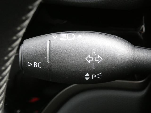 ＭＩＮＩ クーパーＤクロスオーバープレミアム＋Ｐクラシックトリム　正規認定中古車　保証整備付　ナビ　ＥＴＣ　バックカメラ　衝突軽減ブレーキ　アイドリングストップ　障害物ソナー　レーンキープ　アクティブクルコン　ＬＥＤライト　純正ホイール（8枚目）