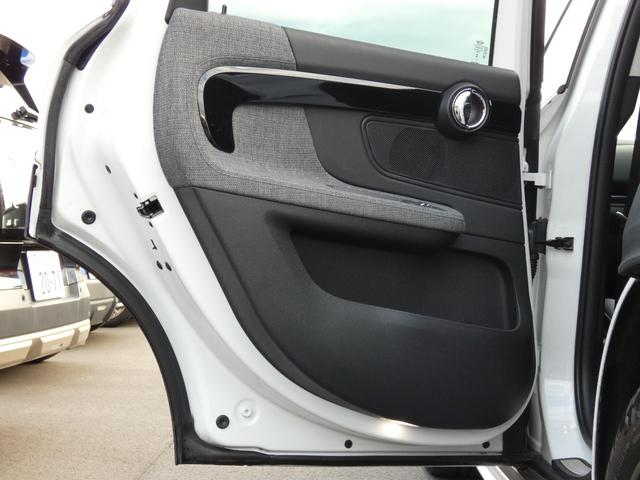 ＭＩＮＩ クーパーＤクロスオーバープレミアム＋Ｐクラシックトリム　正規認定中古車　保証整備付　ナビ　ＥＴＣ　バックカメラ　衝突軽減ブレーキ　アイドリングストップ　障害物ソナー　レーンキープ　アクティブクルコン　ＬＥＤライト　純正ホイール（41枚目）