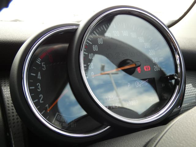 ＭＩＮＩ クーパーＤ　正規認定中古車　保証整備付　ナビ　ＥＴＣ　ドラレコ　バックカメラ　衝突軽減ブレーキ　アイドリングストップ　障害物ソナー　　ＬＥＤライト　純正ホイール（4枚目）
