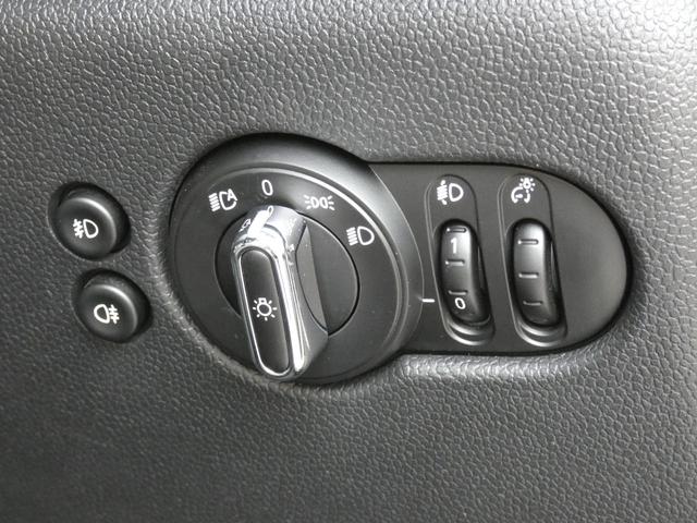ＭＩＮＩ クーパーＤ　正規認定中古車　保証整備付　ナビ　ＥＴＣ　ドラレコ　バックカメラ　衝突軽減ブレーキ　アイドリングストップ　障害物ソナー　　ＬＥＤライト　純正ホイール（26枚目）