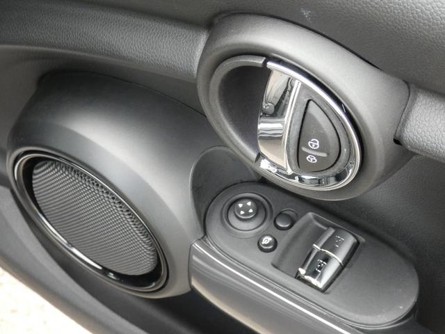 ＭＩＮＩ クーパーＤ　正規認定中古車　保証整備付　ナビ　ＥＴＣ　ドラレコ　バックカメラ　衝突軽減ブレーキ　アイドリングストップ　障害物ソナー　　ＬＥＤライト　純正ホイール（27枚目）