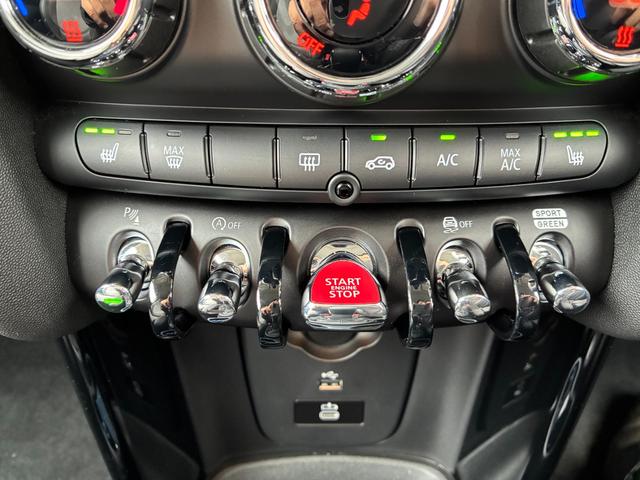 MINI クーパーS クラシック・トリム MINI認定中古車 MININEXT保証2年 ETC2.0 クラシックトリム HDDナビゲーション 前後PDC+バックカメラ LEDヘッドライト 17インチアロイ 運転席・助手席シートヒーター(18枚目)