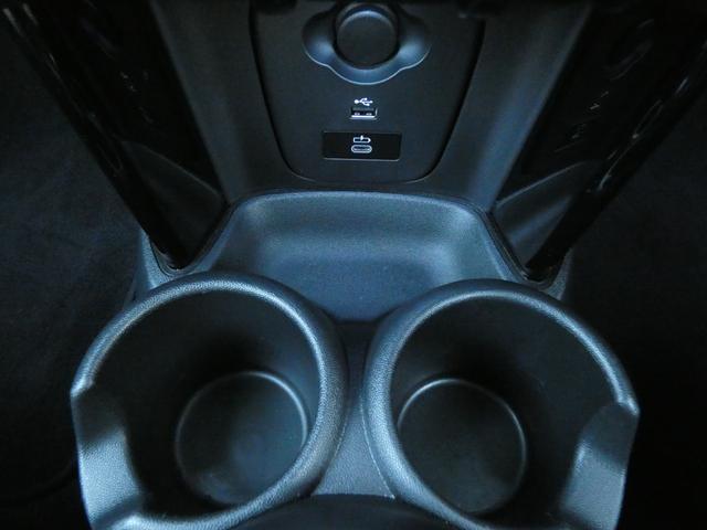 MINI クーパーS レゾリュート・エディション 特別仕様車 正規認定中古車 保証整備付 ワンオーナー 禁煙車 ETC ドラレコ バックカメラ 衝突軽減ブレーキ アイドリングストップ 障害物ソナー レーンキープ クルコン LEDライト 純正ホイール(17枚目)