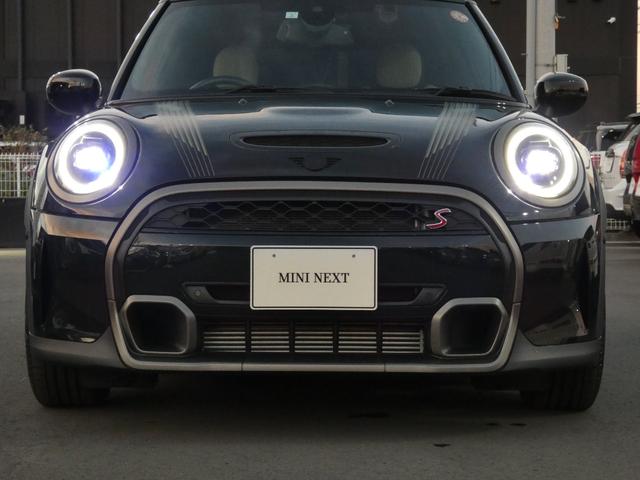 MINI クーパーS レゾリュート・エディション 特別仕様車 正規認定中古車 保証整備付 ワンオーナー 禁煙車 ETC ドラレコ バックカメラ 衝突軽減ブレーキ アイドリングストップ 障害物ソナー レーンキープ クルコン LEDライト 純正ホイール(45枚目)