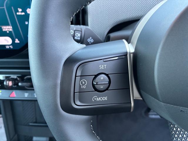 ＭＩＮＩ クーパーＳ　フェイバリット・トリム　ＭＩＮＩ認定中古車　ＭＩＮＩＮＥＸＴ保証　新車保証継承　フェイバードトリム　Ｍパッケージ　１８インチアロイ　ＥＴＣ２．０　クラウドナビゲーション　アップルカープレイ　アンドロイドオート　全周囲カメラ（13枚目）