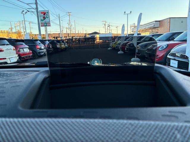 ＭＩＮＩ クーパーＳ　フェイバリット・トリム　ＭＩＮＩ認定中古車　ＭＩＮＩＮＥＸＴ保証　新車保証継承　フェイバードトリム　Ｍパッケージ　１８インチアロイ　ＥＴＣ２．０　クラウドナビゲーション　アップルカープレイ　アンドロイドオート　全周囲カメラ（19枚目）