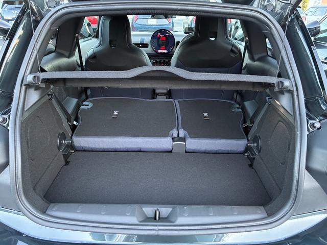 ＭＩＮＩ クーパーＳ　フェイバリット・トリム　ＭＩＮＩ認定中古車　ＭＩＮＩＮＥＸＴ保証　新車保証継承　フェイバードトリム　Ｍパッケージ　１８インチアロイ　ＥＴＣ２．０　クラウドナビゲーション　アップルカープレイ　アンドロイドオート　全周囲カメラ（42枚目）