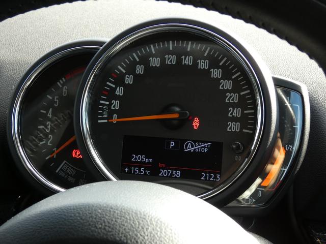 ＭＩＮＩ クーパー　クラブマン　正規認定中古車　保証整備付　ナビ　ＥＴＣ　バックカメラ　衝突軽減ブレーキ　アイドリングストップ　障害物ソナー　アダプティブクルコン　ＬＥＤライト　純正ホイール（4枚目）