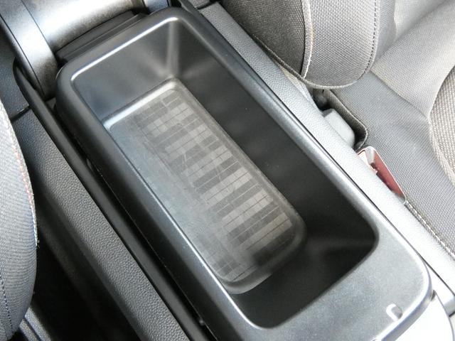 ＭＩＮＩ クーパー　クラブマン　正規認定中古車　保証整備付　ナビ　ＥＴＣ　バックカメラ　衝突軽減ブレーキ　アイドリングストップ　障害物ソナー　アダプティブクルコン　ＬＥＤライト　純正ホイール（22枚目）