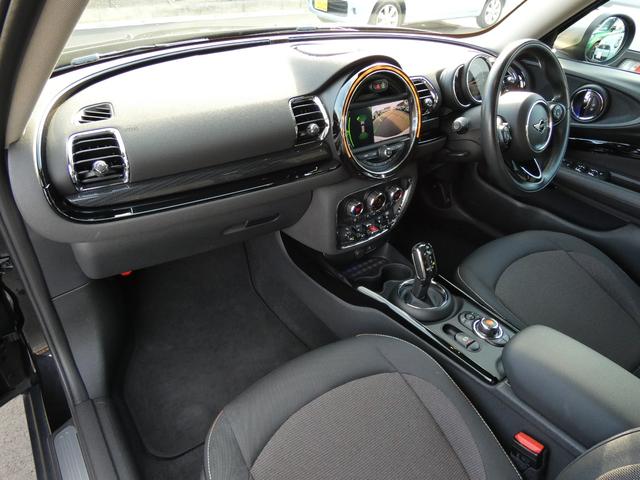 ＭＩＮＩ クーパー　クラブマン　正規認定中古車　保証整備付　ナビ　ＥＴＣ　バックカメラ　衝突軽減ブレーキ　アイドリングストップ　障害物ソナー　アダプティブクルコン　ＬＥＤライト　純正ホイール（29枚目）