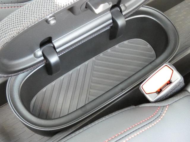 ＭＩＮＩ ＪＣＷ　Ｅ　ジョン・クーパー・ワークス　Ｌパッケージ　正規認定中古車　保証整備付　弊社試乗車　急速充電　ナビ　ＥＴＣ　ドラレコ　バックカメラ　電動シート　ハーマンカードン　衝突軽減ブレーキ　障害物ソナー　レーンキープ　Ａクルコン　サンルーフ（21枚目）