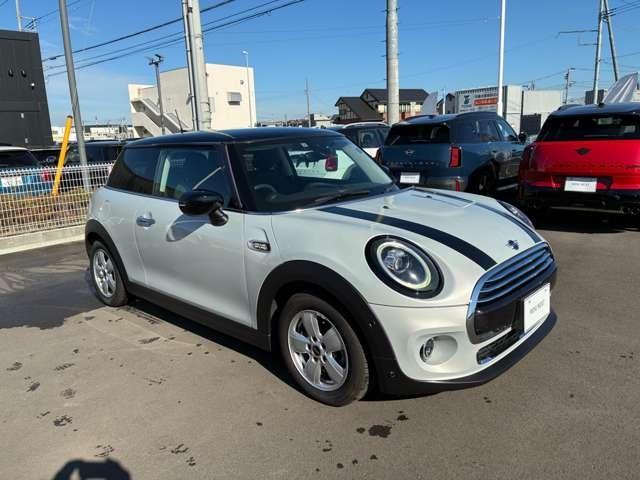 ＭＩＮＩ クーパーＤ　ＭＩＮＩ認定中古車　ＭＩＮＩＮＥＸＴ保証　カメラパッケージ　ペッパーパッケージ　ＬＥＤヘッドライト　ＥＴＣ　ＨＤＤナビゲーション　ドライブレコーダー　前後ＰＤＣ＋バックカメラ（3枚目）