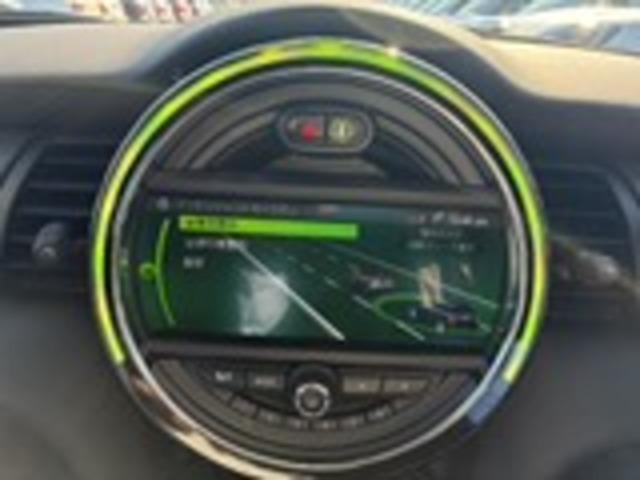 ＭＩＮＩ クーパーＤ　ＭＩＮＩ認定中古車　ＭＩＮＩＮＥＸＴ保証　カメラパッケージ　ペッパーパッケージ　ＬＥＤヘッドライト　ＥＴＣ　ＨＤＤナビゲーション　ドライブレコーダー　前後ＰＤＣ＋バックカメラ（18枚目）