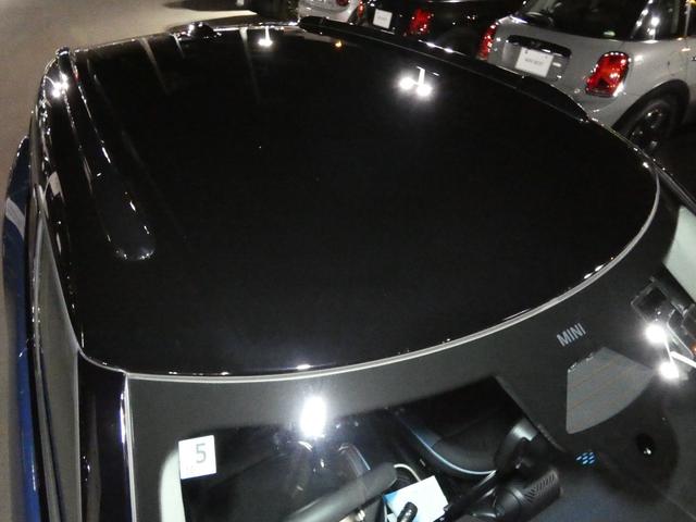 �T�C�h�~���[�Ɠ��F�̃��[�t�I