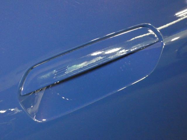 �L�[���|�P�b�g��o�b�O�ɓ���Ă����΁A�h�A�m�u�ɐG��邾���Ń��b�N�^�A�����b�N���ł���X�}�[�g�L�[�I