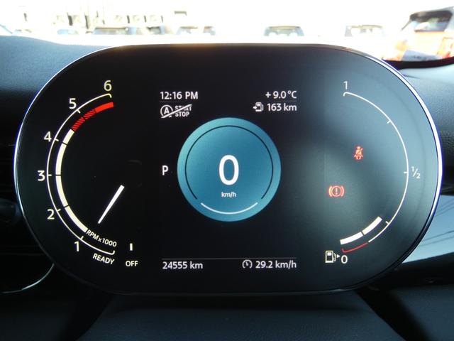 ＭＩＮＩ クーパーＳＤ　クラシック・トリム　正規認定中古車　保証整備付　ＥＴＣ　ドラレコ　バックカメラ　衝突軽減ブレーキ　アイドリングストップ　障害物ソナー　レーンキープ　クルコン　ＬＥＤライト　純正ホイール（4枚目）