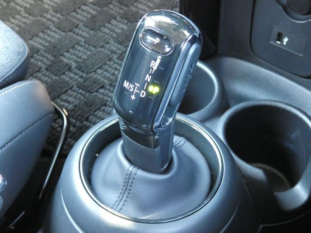 ＭＩＮＩ クーパーＳＤ　クラシック・トリム　正規認定中古車　保証整備付　ＥＴＣ　ドラレコ　バックカメラ　衝突軽減ブレーキ　アイドリングストップ　障害物ソナー　レーンキープ　クルコン　ＬＥＤライト　純正ホイール（18枚目）