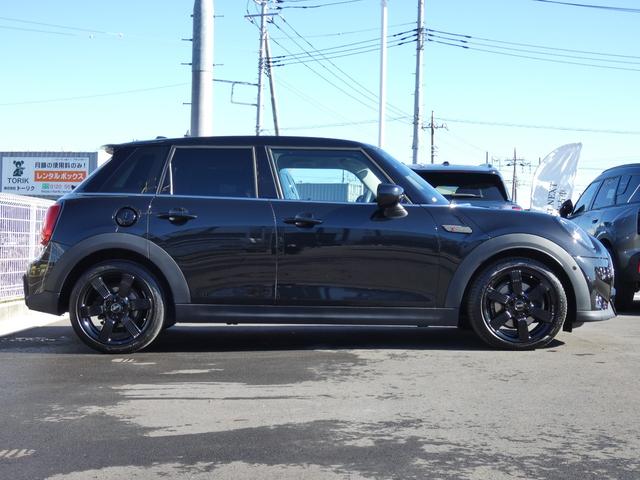 ＭＩＮＩ クーパーＳＤ　クラシック・トリム　正規認定中古車　保証整備付　ＥＴＣ　ドラレコ　バックカメラ　衝突軽減ブレーキ　アイドリングストップ　障害物ソナー　レーンキープ　クルコン　ＬＥＤライト　純正ホイール（46枚目）