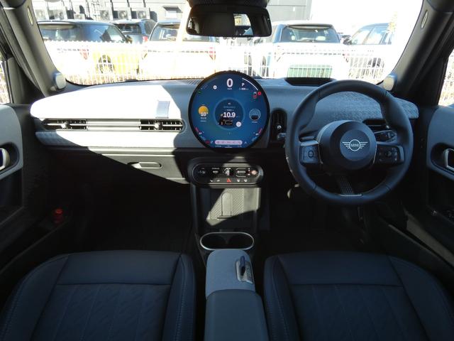 ＭＩＮＩ クーパーＳ　フェイバード・トリム　Ｍパッケージ　正規認定中古車　保証整備付　弊社試乗車　ナビ　ＥＴＣ　ドラレコ　バックカメラ　電動シート　ハーマンカードン　衝突軽減ブレーキ　アイドリングストップ　障害物ソナー　レーンキープ　Ａクルコン（3枚目）