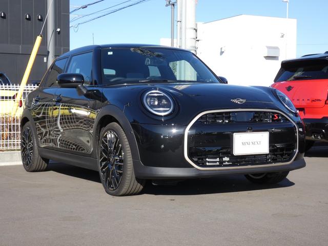 ＭＩＮＩ クーパーＳ　フェイバード・トリム　Ｍパッケージ　正規認定中古車　保証整備付　弊社試乗車　ナビ　ＥＴＣ　ドラレコ　バックカメラ　電動シート　ハーマンカードン　衝突軽減ブレーキ　アイドリングストップ　障害物ソナー　レーンキープ　Ａクルコン（43枚目）
